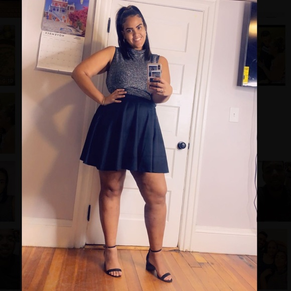 Meet your Posher, Katherine - Picture 1 of 2